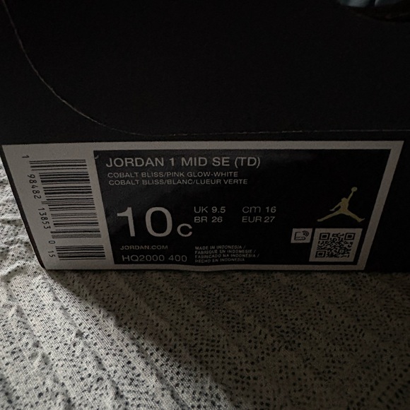 Nike Jordan Kids Gray and Pink Sneakers - Picture 9 of 10
